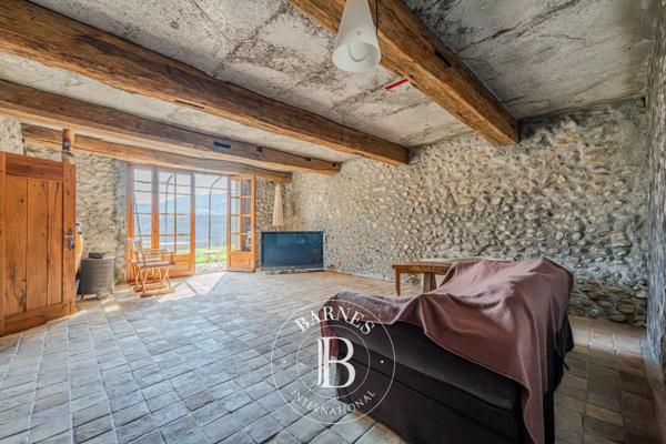 Digne-les-Bains, Propriété 3 Chambres -  340 m² à vendre