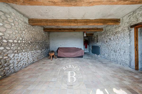 Digne-les-Bains, Propriété 3 Chambres -  340 m² à vendre