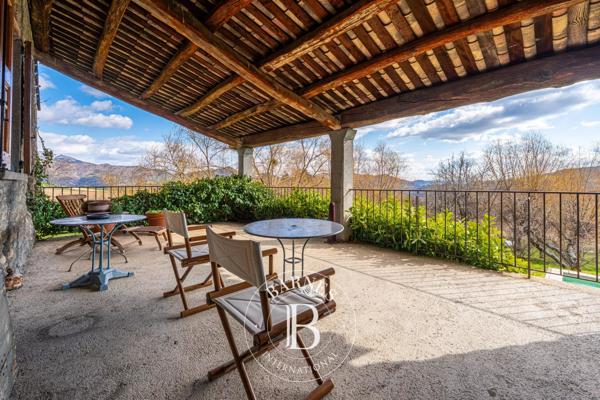 Digne-les-Bains, Propriété 3 Chambres -  340 m² à vendre