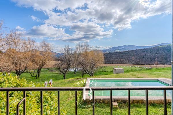 Digne-les-Bains, Propriété 3 Chambres -  340 m² à vendre