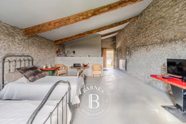 Digne-les-Bains, Propriété 3 Chambres -  340 m² à vendre