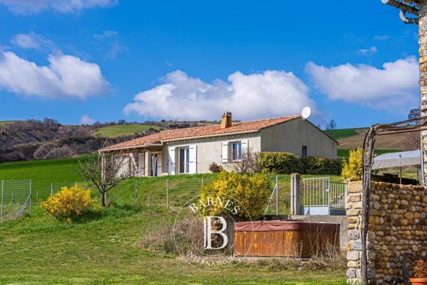 Digne-les-Bains, Propriété 3 Chambres -  340 m² à vendre