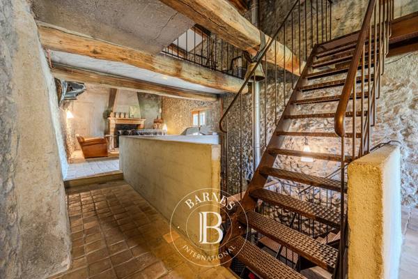 Digne-les-Bains, Propriété 3 Chambres -  340 m² à vendre