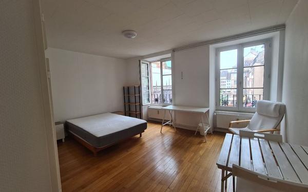 Appartement à louer    1 pièce •  Strasbourg
