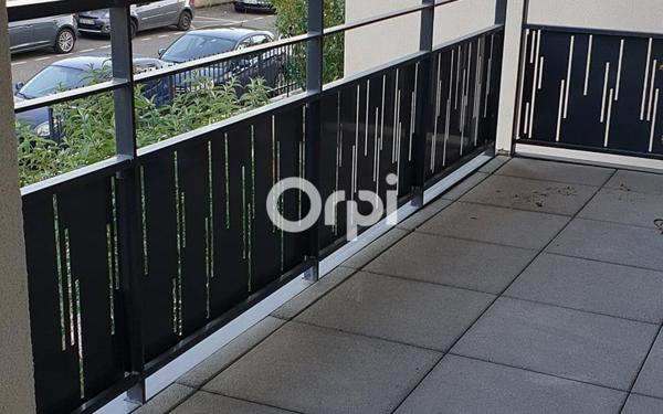 Appartement à vendre    2 pièces • 48,75 m2 Saint-Priest