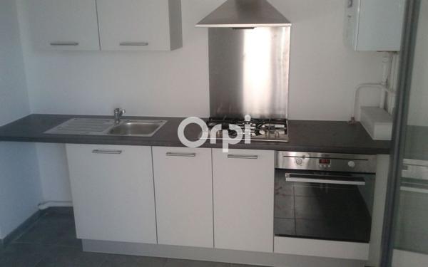 Appartement à vendre    2 pièces • 48,75 m2 Saint-Priest