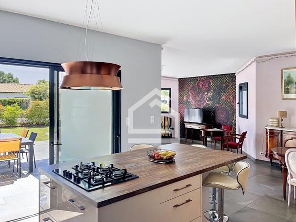 Maison 7 pièce(s) 4 chambre(s) 163 m²