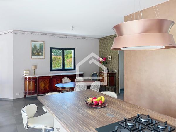 Maison 7 pièce(s) 4 chambre(s) 163 m²