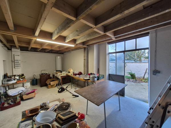 MAISON 3ch +Grenier +Cour +Atelier +Jardin +Garage