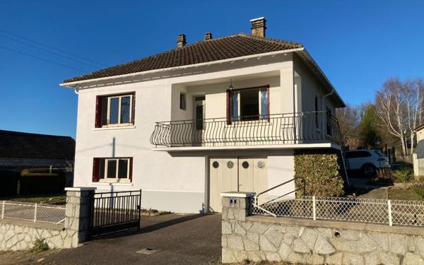 Maison à louer    3 pièces •  Saint-Germain-les-Belles