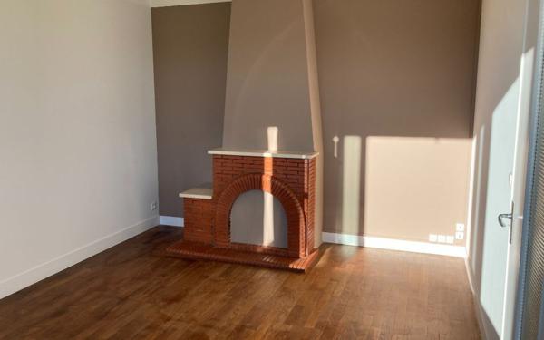 Maison à louer    3 pièces •  Saint-Germain-les-Belles