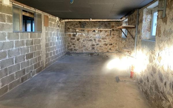 Maison à louer    3 pièces •  Saint-Germain-les-Belles