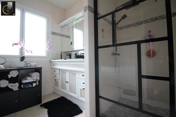 Roques (31120) Maison avec piscine à vendre – à Roques, proximité périphérique et commodités