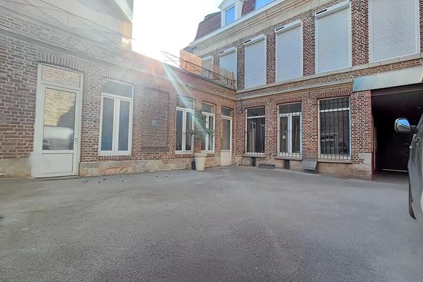Immeuble à usage mixte habitation et local professionnel Lille 477 m2