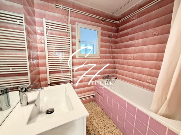 ST MARTIN D'HERES - APPARTEMENT T4 - BALCON