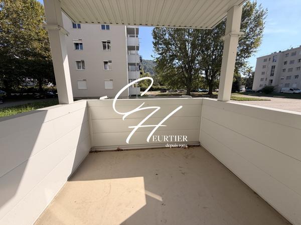 ST MARTIN D'HERES - APPARTEMENT T4 - BALCON