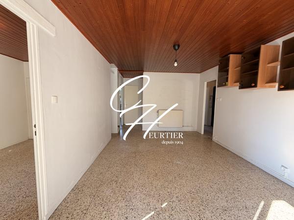 ST MARTIN D'HERES - APPARTEMENT T4 - BALCON