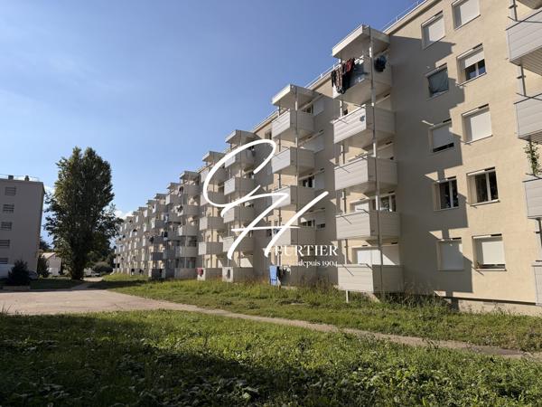 ST MARTIN D'HERES - APPARTEMENT T4 - BALCON