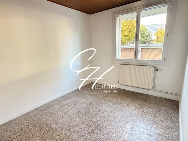 ST MARTIN D'HERES - APPARTEMENT T4 - BALCON
