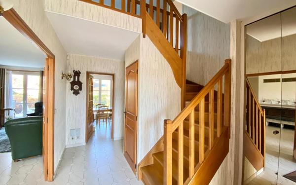 Maison à vendre    5 pièces • 138 m2 Mandres-les-Roses