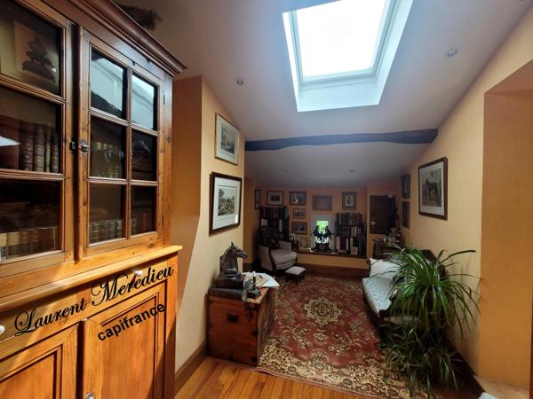 SAINT ANDRE DE CUBZAC propriété de 240 m² - Terrain de 2750 m²