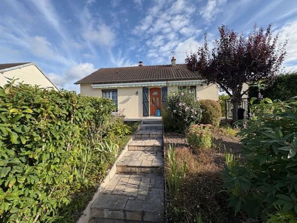 SAINT-AVERTIN : Maison 3 chambres et un bureau, quartier CANGE