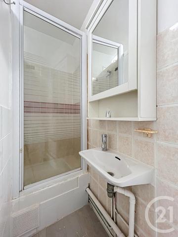 Appartement F2 à vendre  2 pièces - 22,84 m2 PARIS - 75020