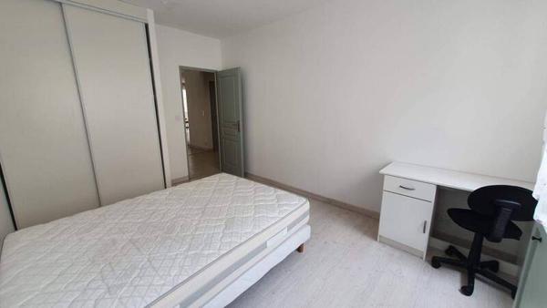 Appartement 1 pièce                                        - 42000 Saint-Étienne Réf : 12885