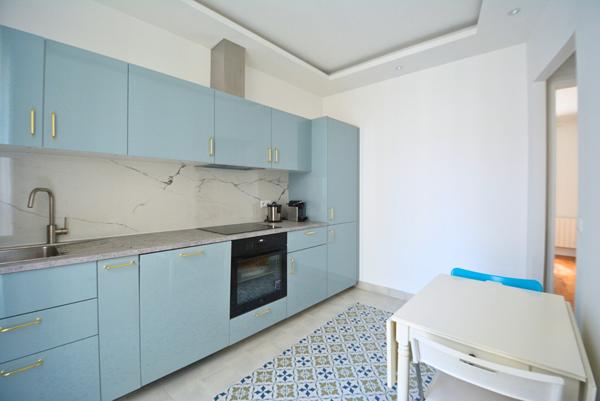 Appartement F2 - refait à neuf