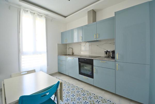 Appartement F2 - refait à neuf