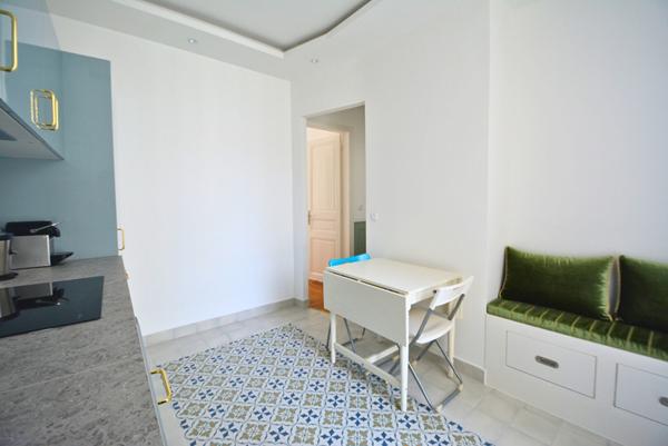 Appartement F2 - refait à neuf