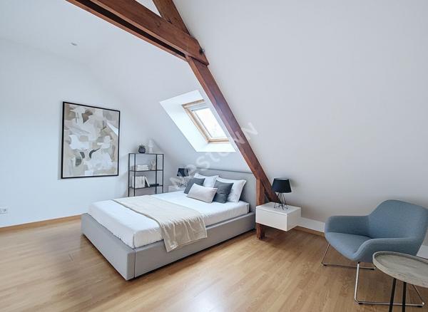 Duplex trois chambres à cinquante mètres de la plage