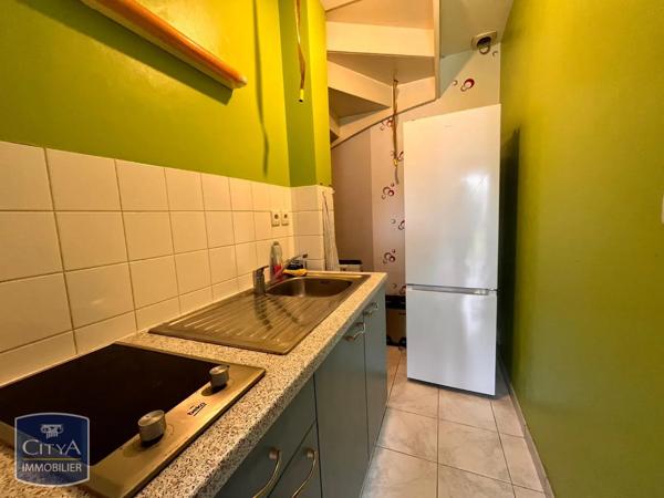 Appartement à louer 2 pièces 43.86m² Laval (53000)