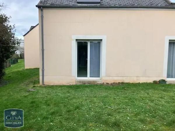 Appartement à louer 2 pièces 43.86m² Laval (53000)