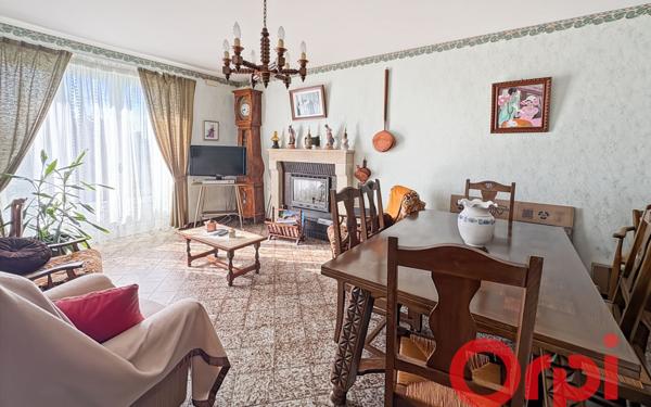 Maison à vendre    5 pièces •  Orcenais