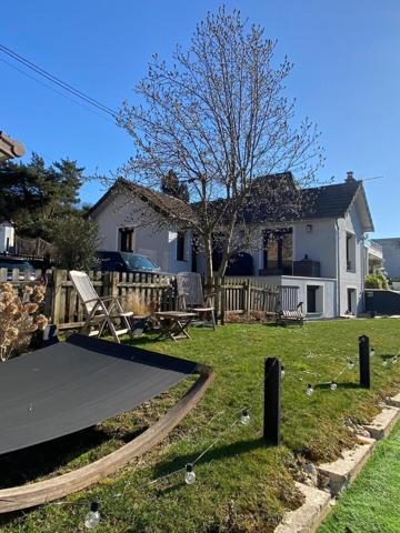 En bord de marne dans un cadre idylique JARDIN ET GARAGE
