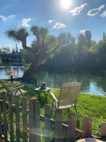 En bord de marne dans un cadre idylique JARDIN ET GARAGE