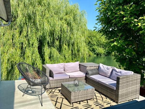 En bord de marne dans un cadre idylique JARDIN ET GARAGE