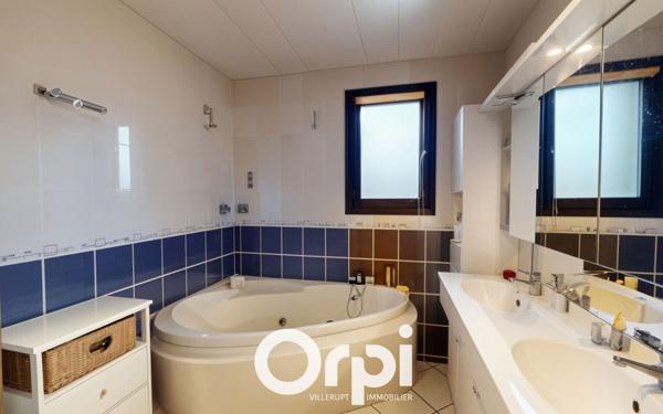 Maison à vendre    5 pièces •  Ottange