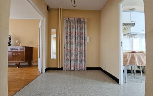 Appartement à vendre    3 pièces • 63,91 m2 Saint-Étienne