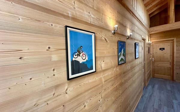 Maison à vendre    9 pièces • 300 m2 Cluses