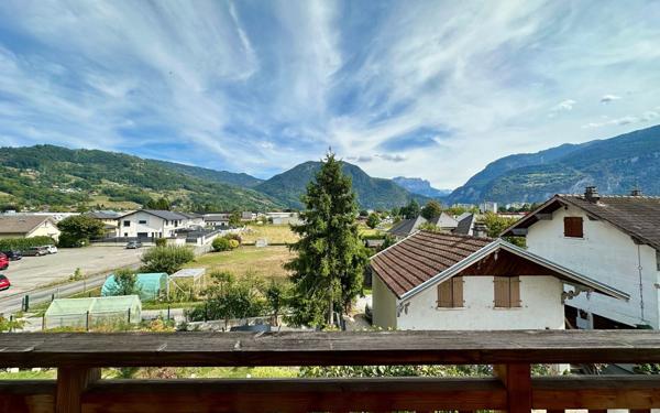 Maison à vendre    9 pièces • 300 m2 Cluses