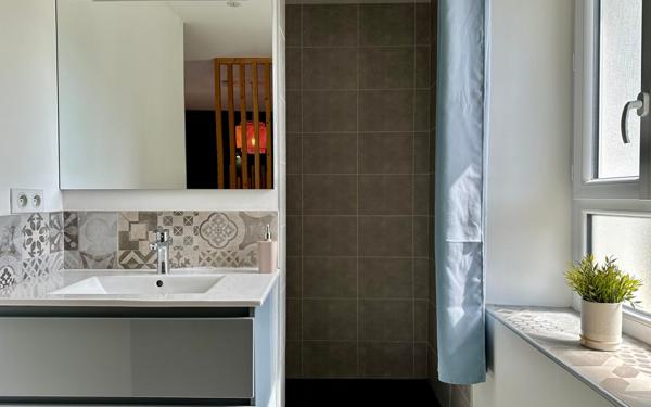 Maison à vendre    9 pièces • 300 m2 Cluses