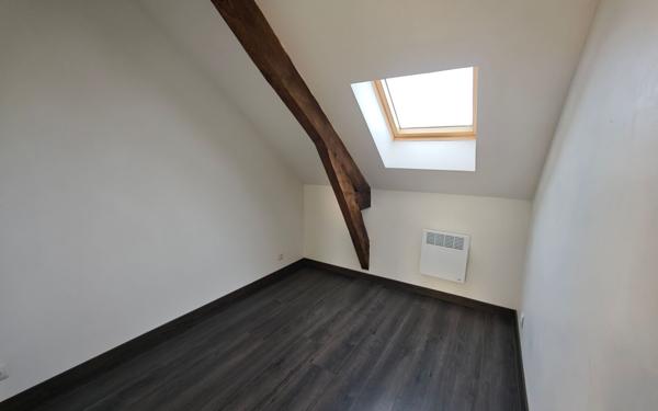 Appartement à louer    1 pièce • 26,75 m2 Épône