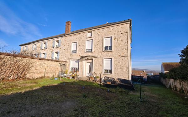 Appartement à louer    1 pièce • 26,75 m2 Épône