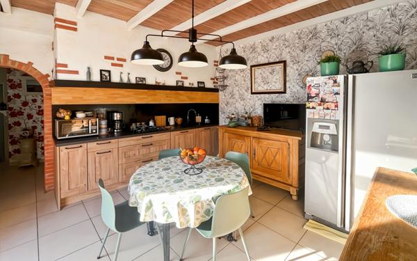 Maison à vendre    7 pièces • 159,03 m2 Toulouse