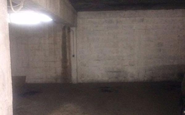 Stationnement à louer    14 m2 Nîmes