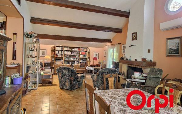 Maison à vendre    4 pièces •  Marseille 11