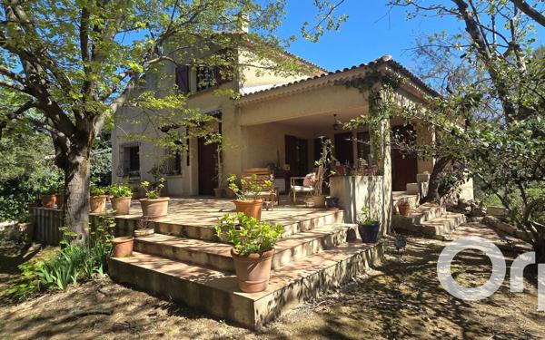 Maison à vendre    6 pièces • 208 m2 Aubagne