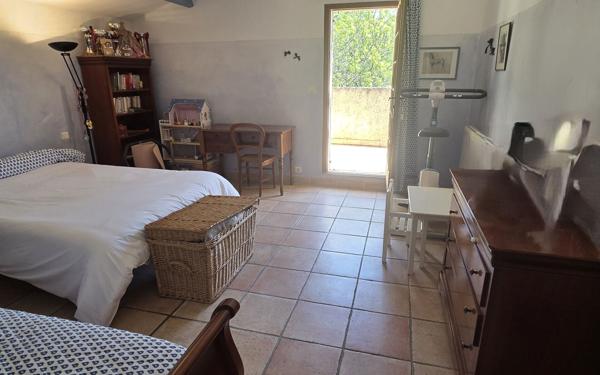 Maison à vendre    6 pièces • 208 m2 Aubagne